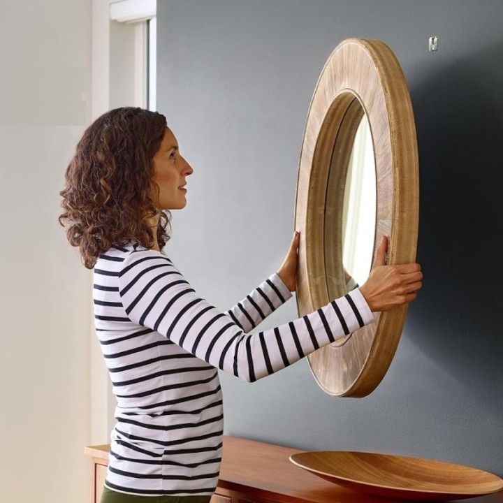 Plasterboard Claw Hanging Hook 18 kg – Strong Metal Hook for Pictures and Mirrors